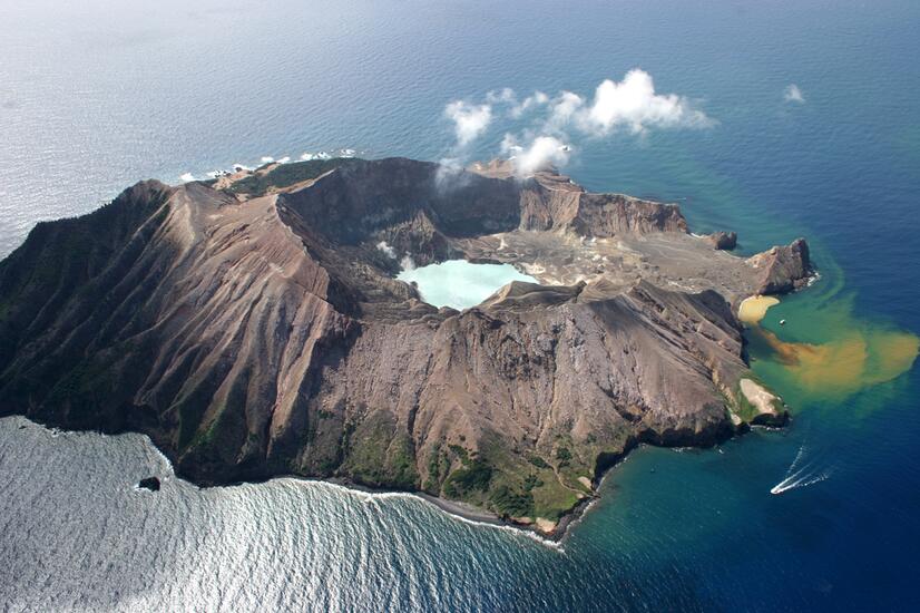 Vistas desde el helicóptero con el que se puede visitar White Island.