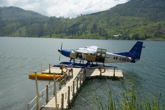 viaje lujo isla sri lanka hidroavión lago castlereagh